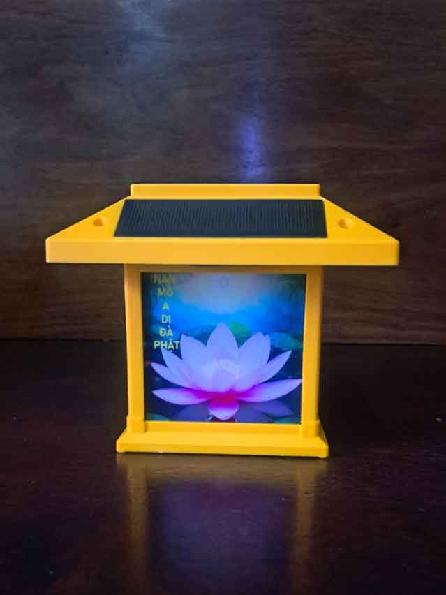 Máy tụng kinh hình trụ năng lượng mặt trời